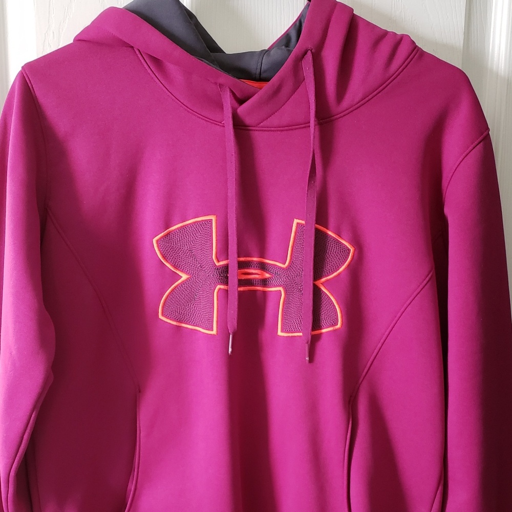 Under Armour Sweatshirt